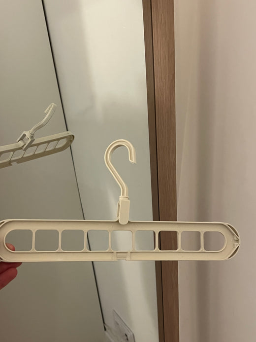 Photo du produit Hookie dans un placard